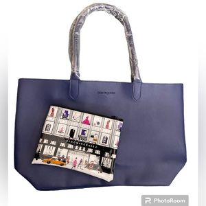 BLOOMINGDALE’S Reversible Tote Bag with iPhone Bag (2 piece set)